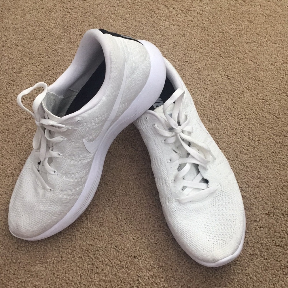 Custom NikeID all white Men’s Lunarepic Flyknit